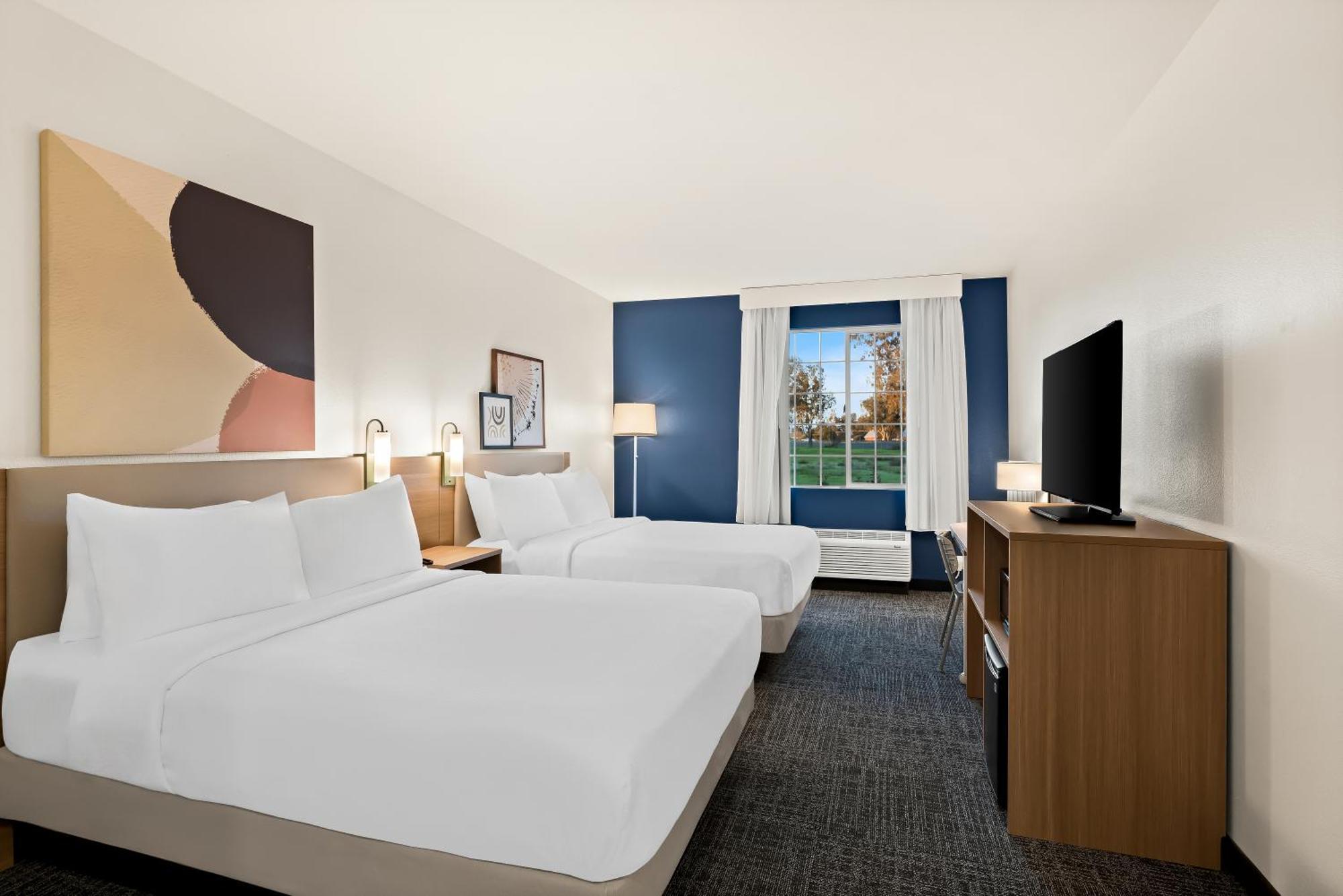 Spark By Hilton Williams Newly Opened 2025 Exterior foto